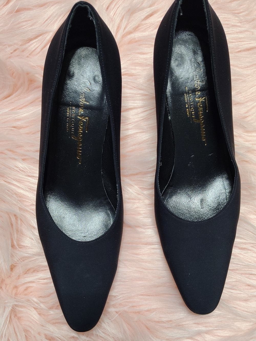 Salvatore Ferragamo Black Pointed-Toe Pumps